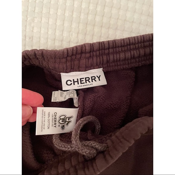 Cherry LA Valentines Day Sweat Pants Espresso XS - Picture 4 of 11